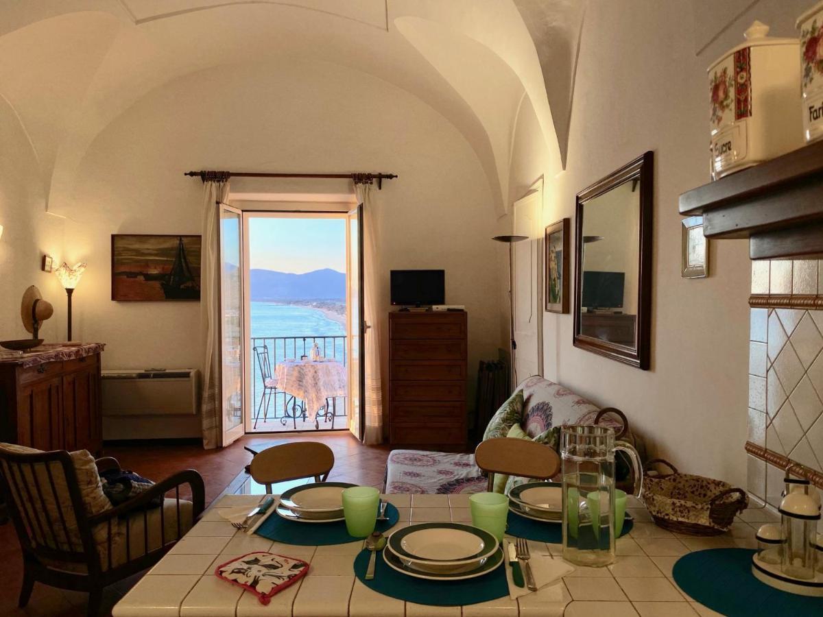 Holidaycasa Romano - Vacanza Nel Cuore Di スペルロンガ エクステリア 写真