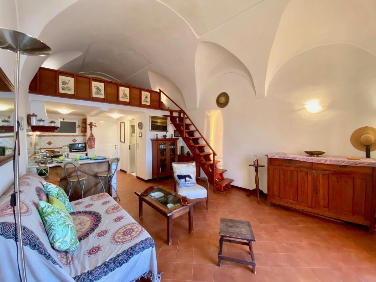 Holidaycasa Romano - Vacanza Nel Cuore Di スペルロンガ エクステリア 写真