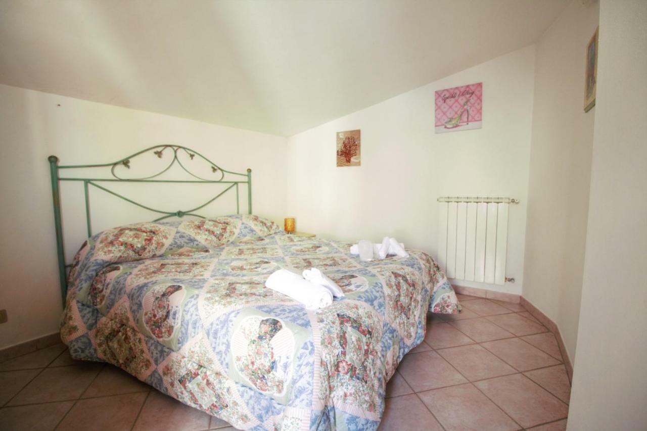 Holidaycasa Romano - Vacanza Nel Cuore Di スペルロンガ エクステリア 写真