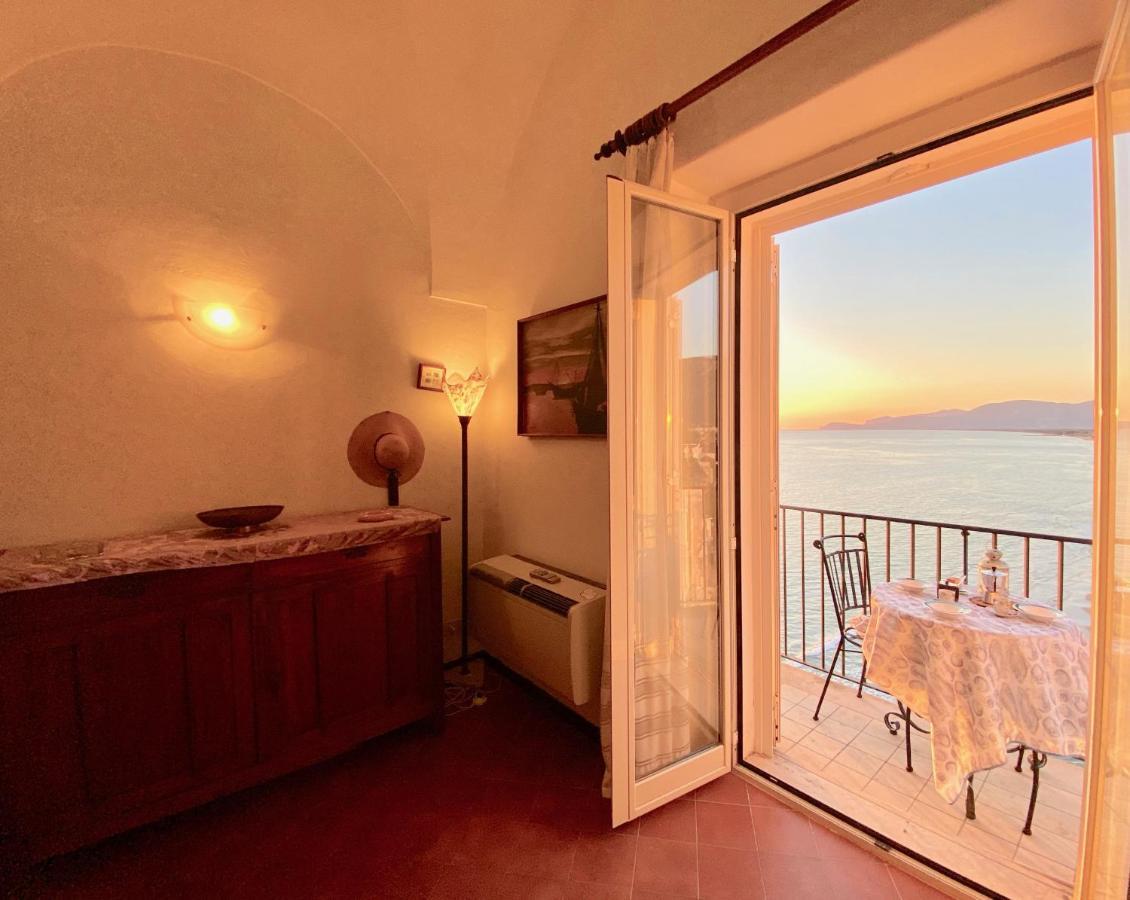 Holidaycasa Romano - Vacanza Nel Cuore Di スペルロンガ エクステリア 写真
