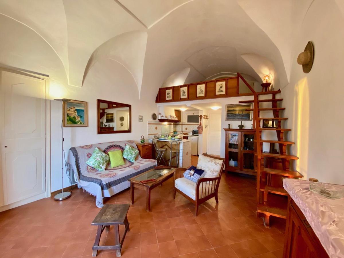 Holidaycasa Romano - Vacanza Nel Cuore Di スペルロンガ エクステリア 写真